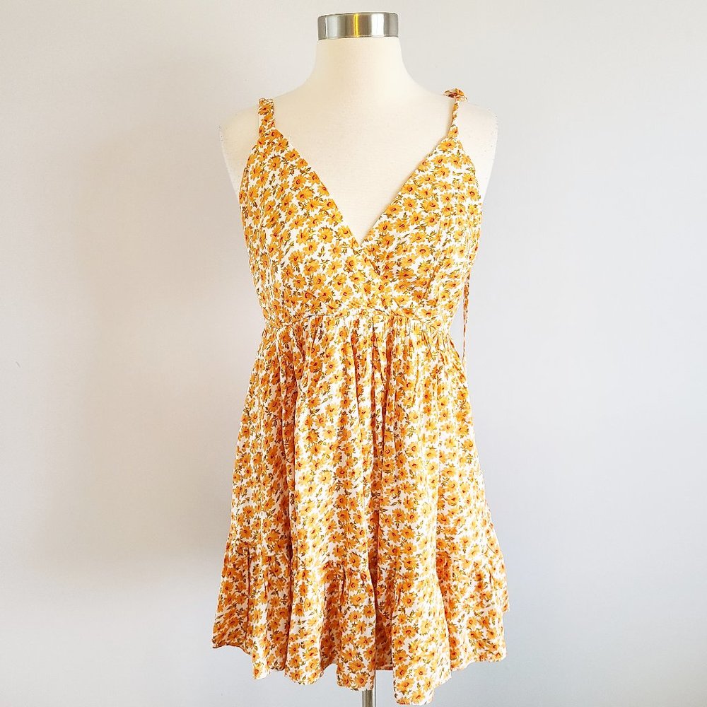 Hello Molly chicago high rises floral dress - Picture 2 of 7